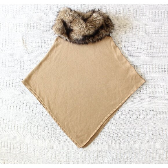 Michael Kors Faux Fur Trim Poncho Sweater size Small Preppy Winter Chic Mobwife - Picture 7 of 7